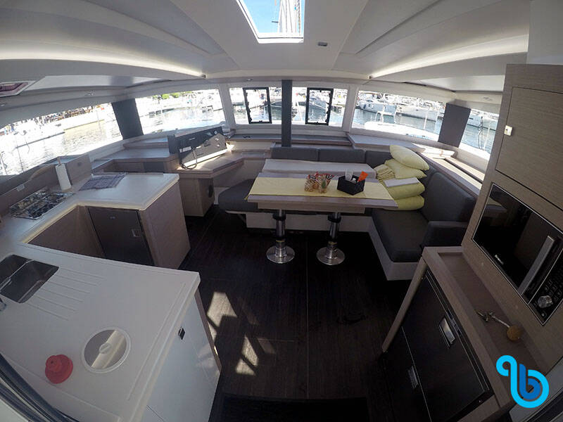 Fountaine Pajot Astréa 42, Imagine