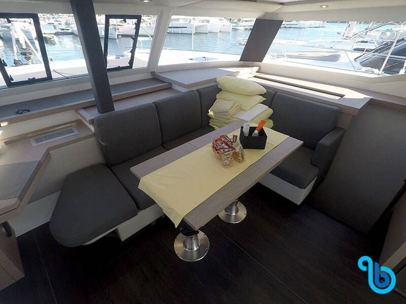 Fountaine Pajot Astréa 42, Imagine