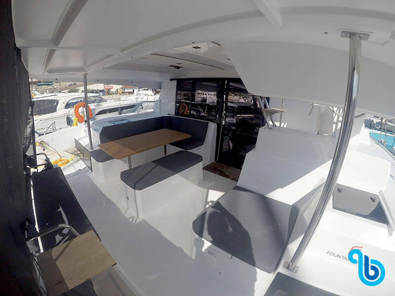 Fountaine Pajot Astréa 42, Imagine