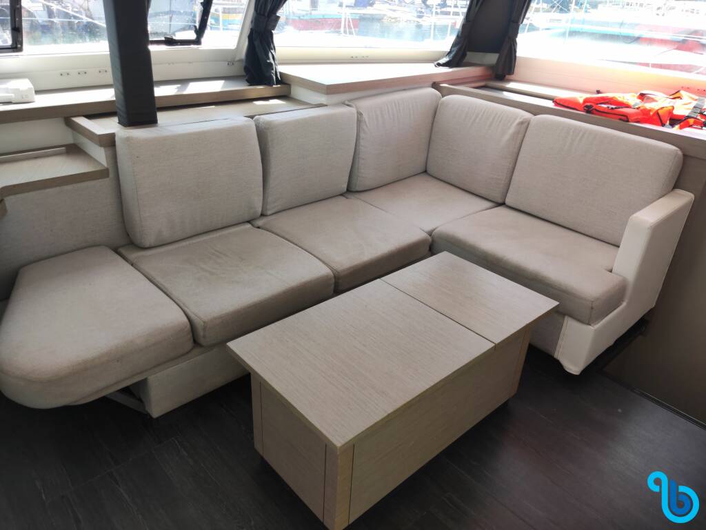 Fountaine Pajot Astrea 42, Atchoum