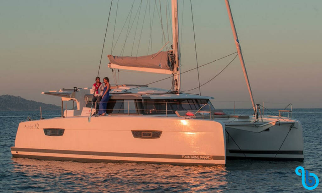 Fountaine Pajot Astrea 42, All the Perks