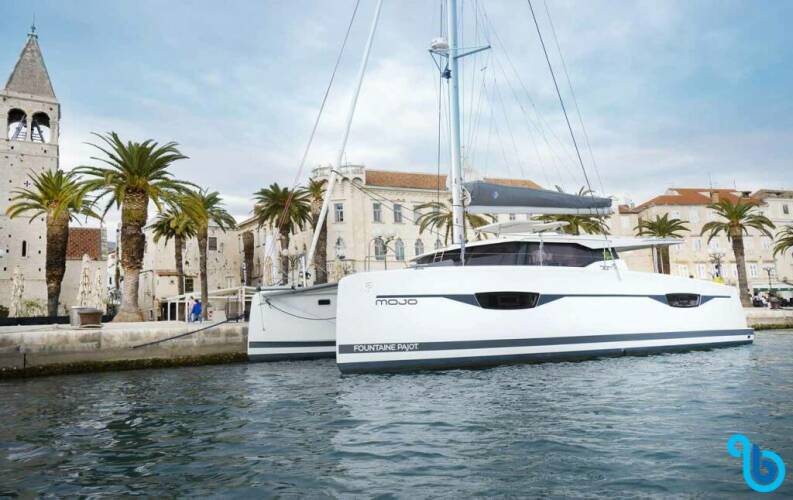 Fountaine Pajot Astrea 42 Mojo