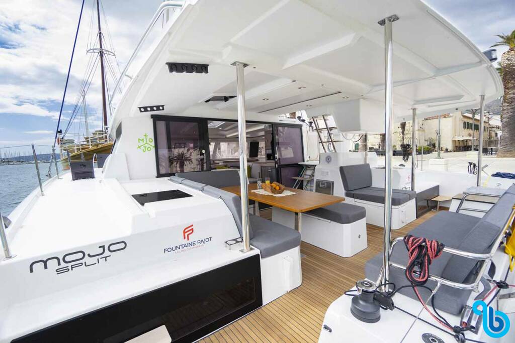 Fountaine Pajot Astrea 42, Mojo