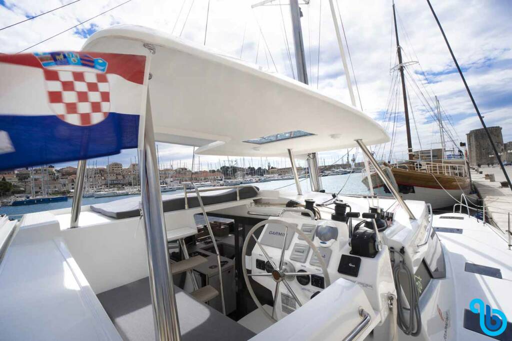 Fountaine Pajot Astrea 42, Mojo