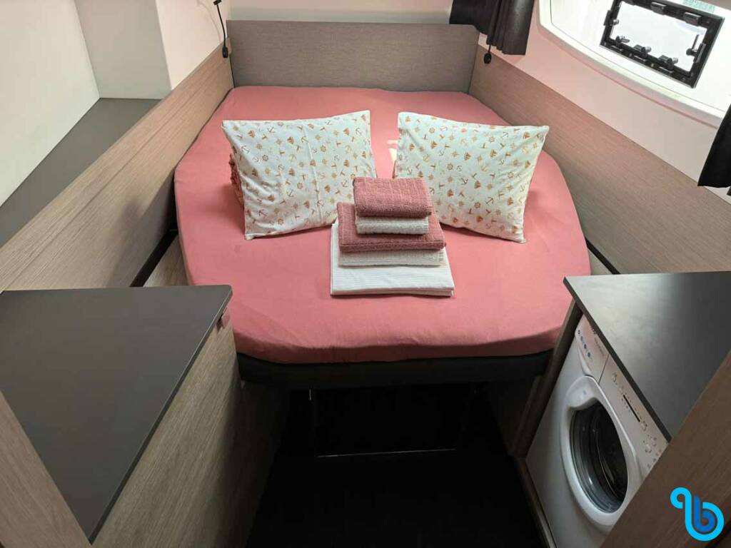 Fountaine Pajot Astrea 42, Mojo