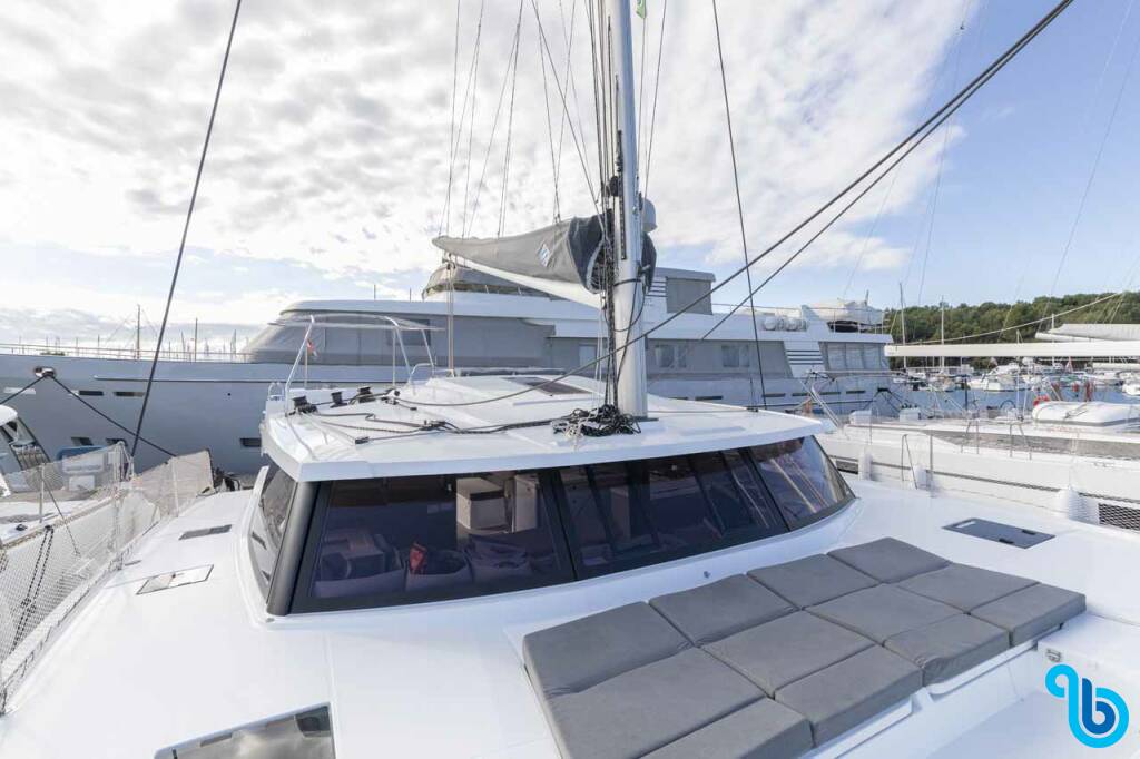 Fountaine Pajot Astrea 42, Follow the Sun