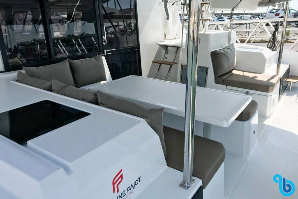 Fountaine Pajot Astrea 42, Wave