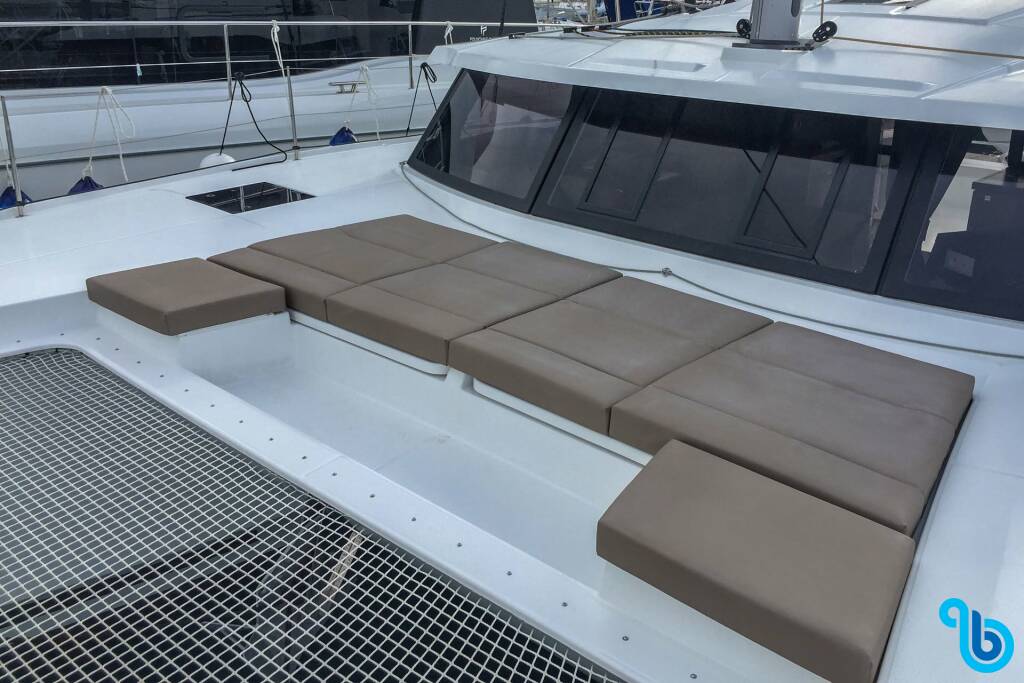 Fountaine Pajot Astrea 42, Wave