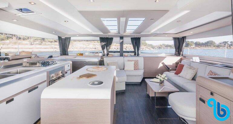 Fountaine Pajot Aura 51 SMART ELECTRIC, TIKI