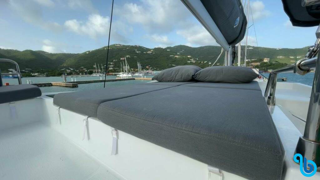 Fountaine Pajot Elba 45, Ogibni