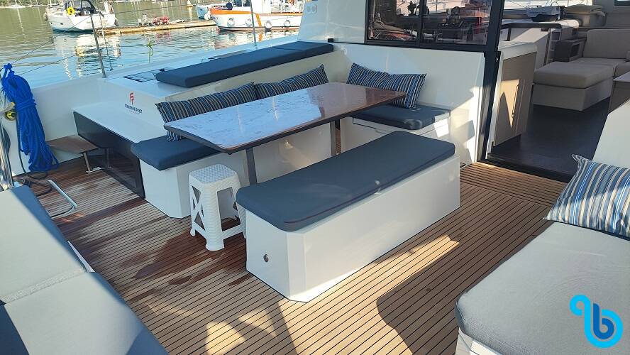 Fountaine Pajot Elba 45, Lalom