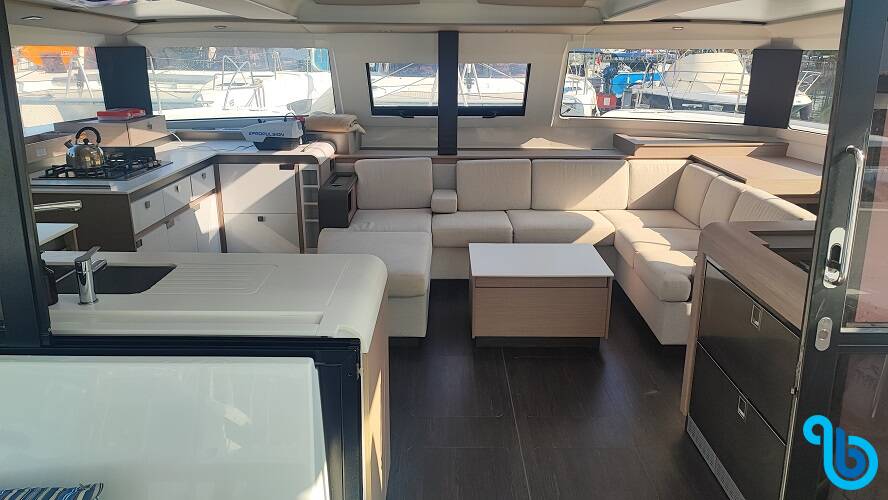 Fountaine Pajot Elba 45, Lalom