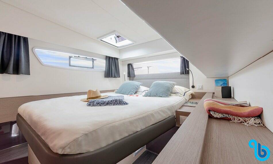 Fountaine Pajot Elba 45, Two Phish