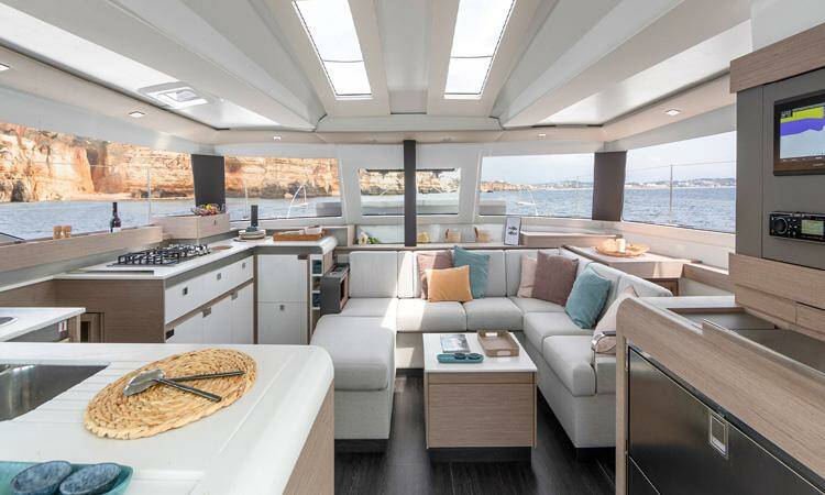 Fountaine Pajot Elba 45, Halle Berry