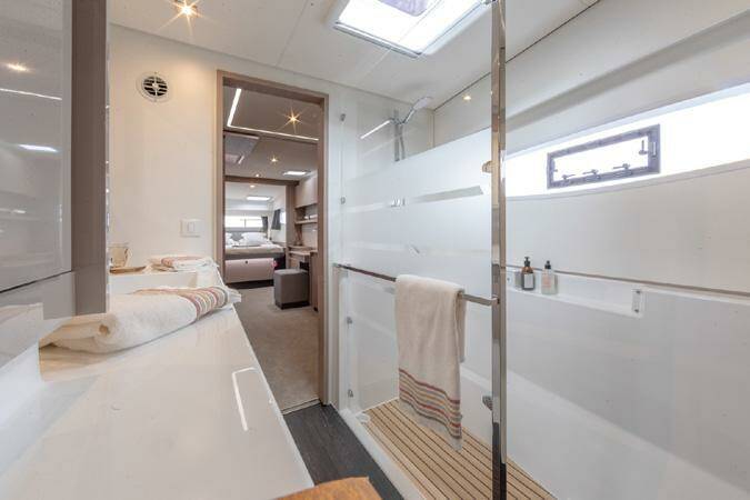 Fountaine Pajot Elba 45, Halle Berry