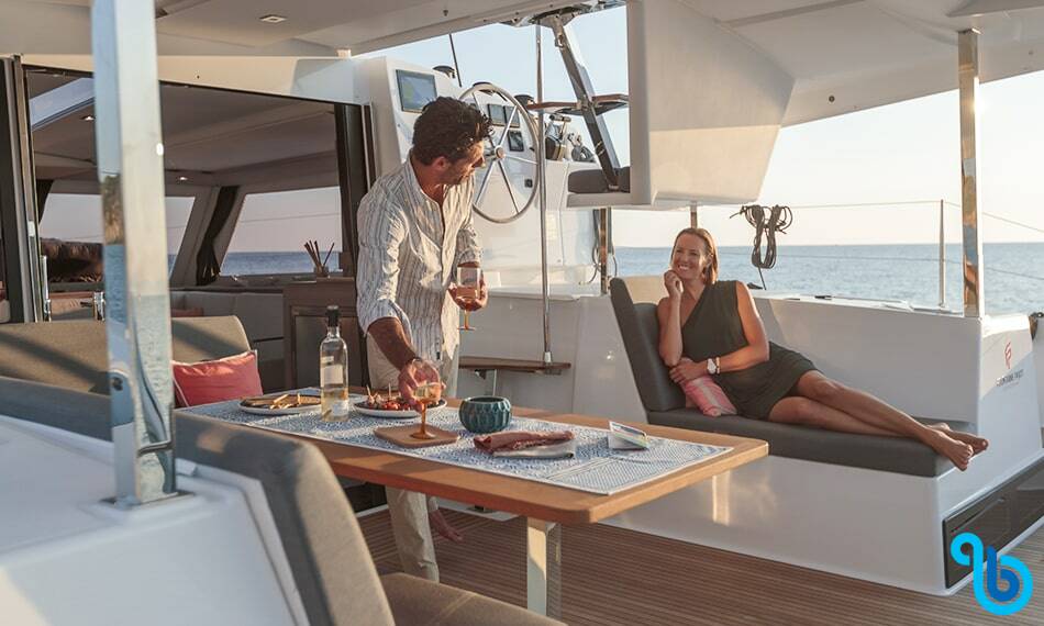 Fountaine Pajot Isla 40, PARTAIX