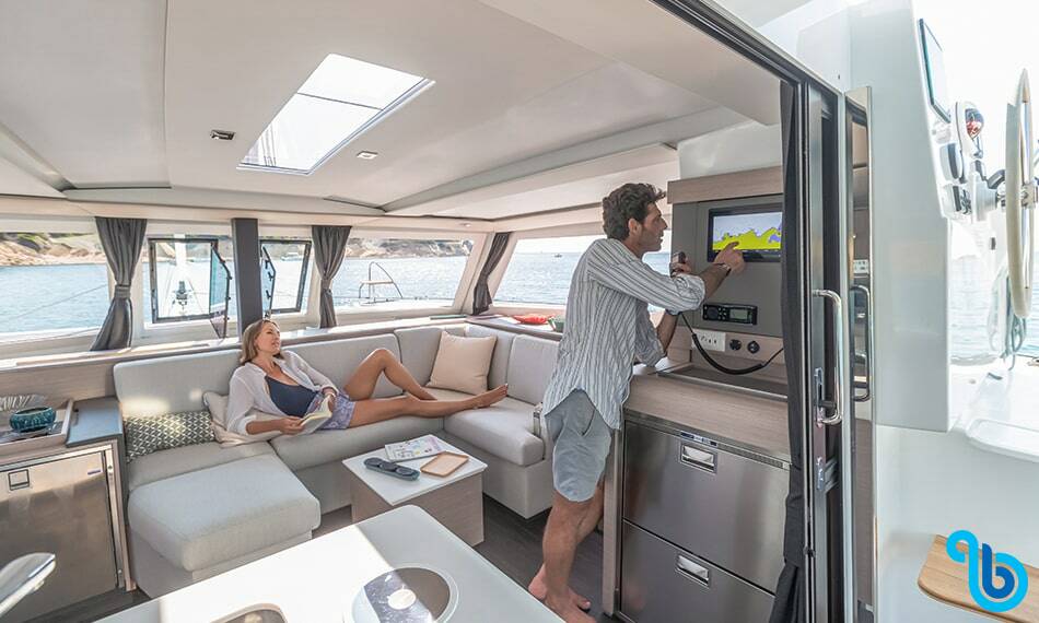 Fountaine Pajot Isla 40, PARTAIX