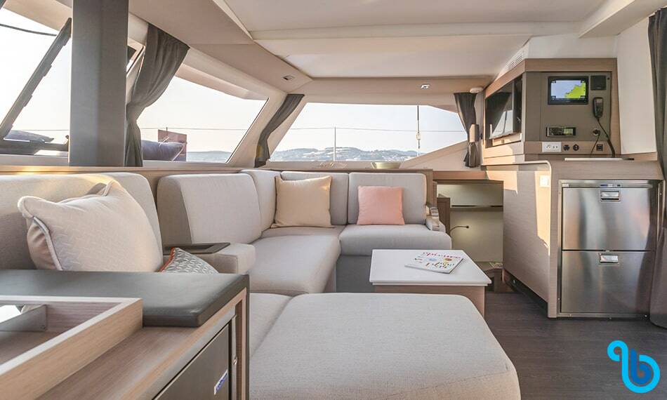 Fountaine Pajot Isla 40, PARTAIX