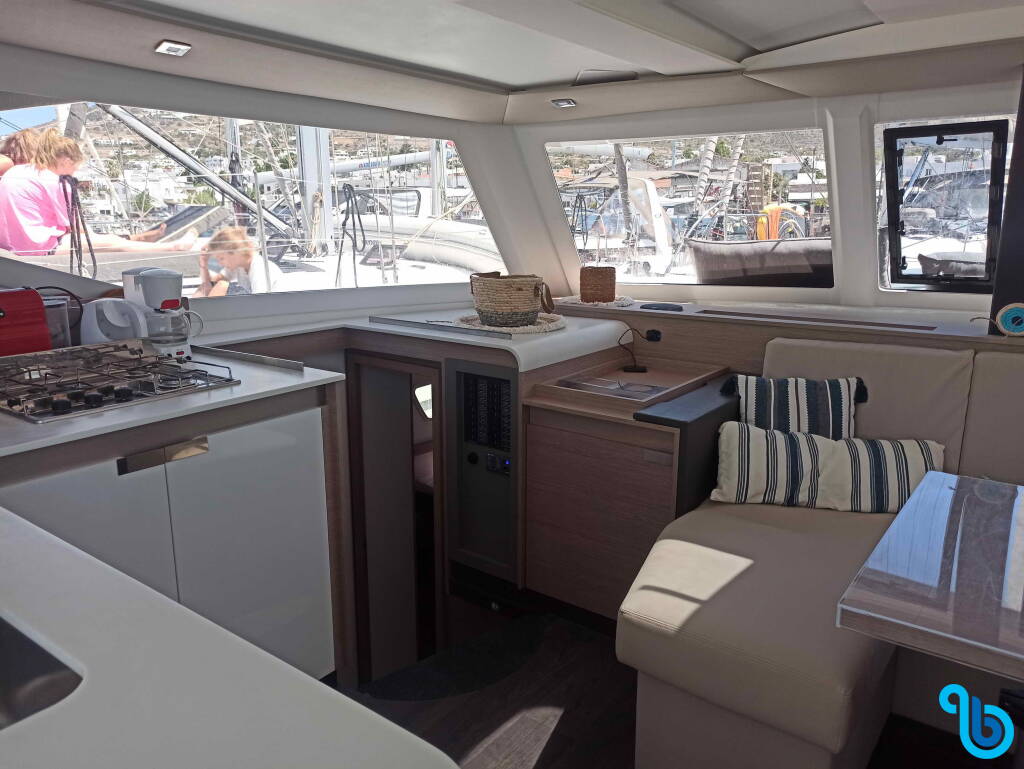 Fountaine Pajot Isla 40, PRESTIGE