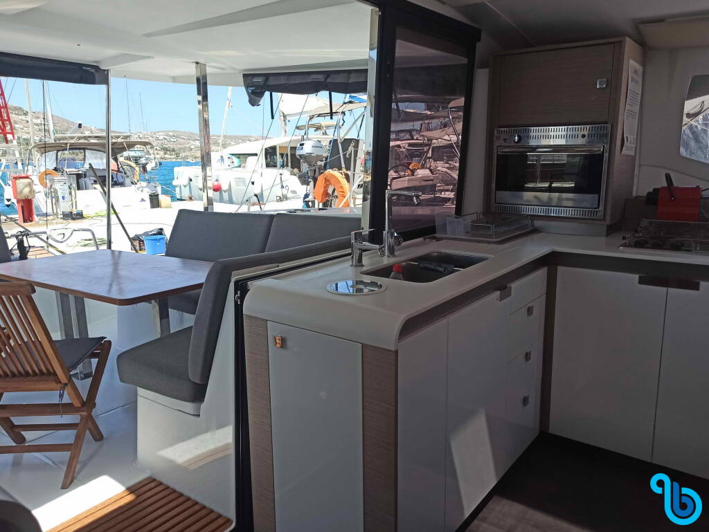 Fountaine Pajot Isla 40, PRESTIGE