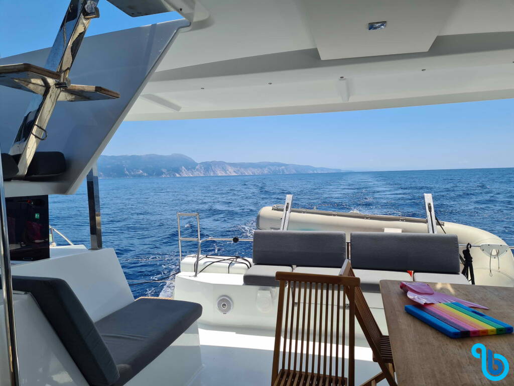 Fountaine Pajot Lucia 40, PRESTIGE