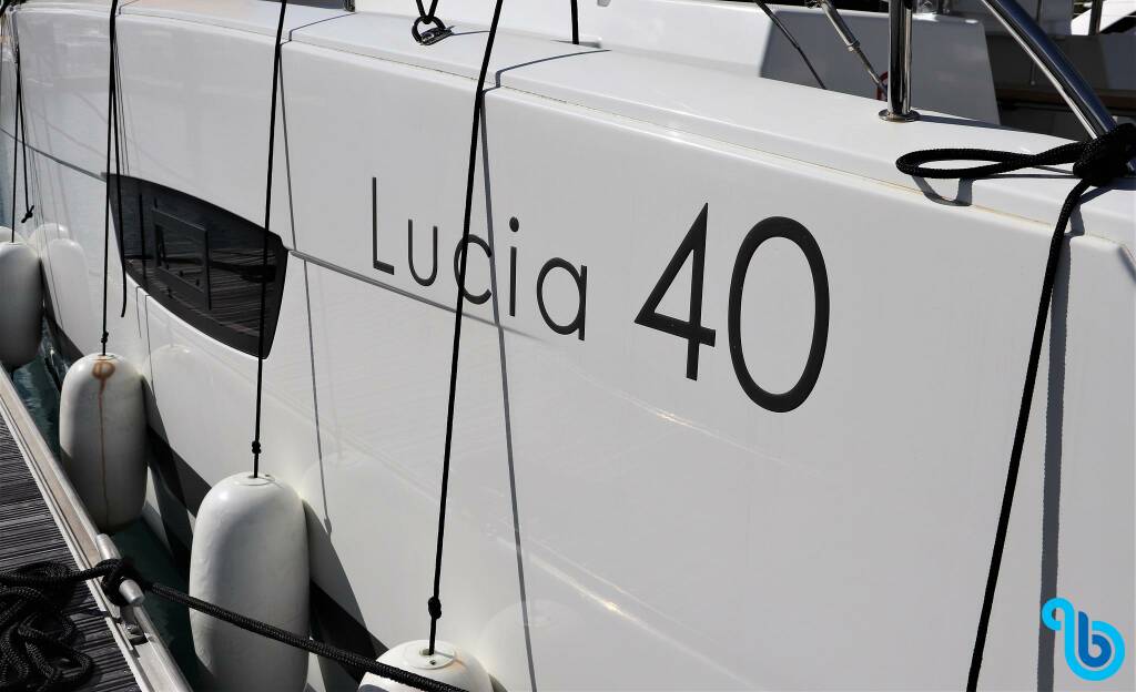 Fountaine Pajot Lucia 40, Lucinda