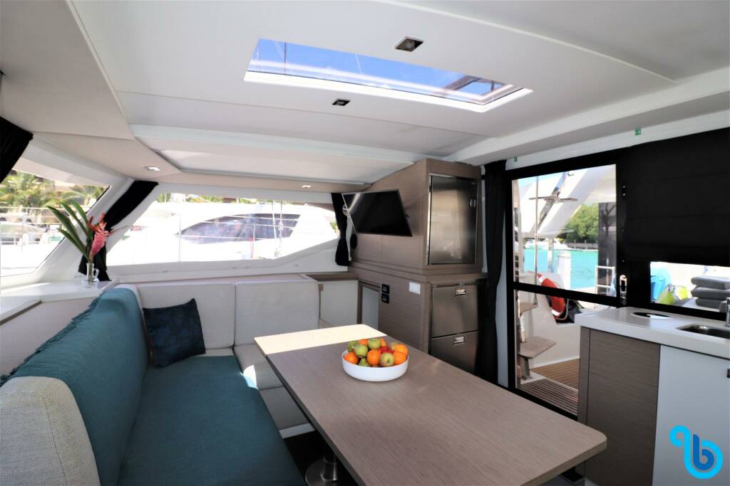 Fountaine Pajot Lucia 40, Lucinda