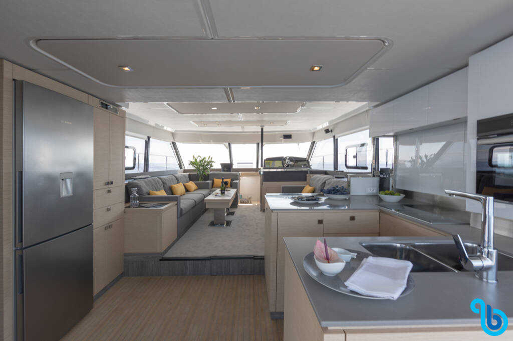 Fountaine Pajot MY6, FAMILY 2.0