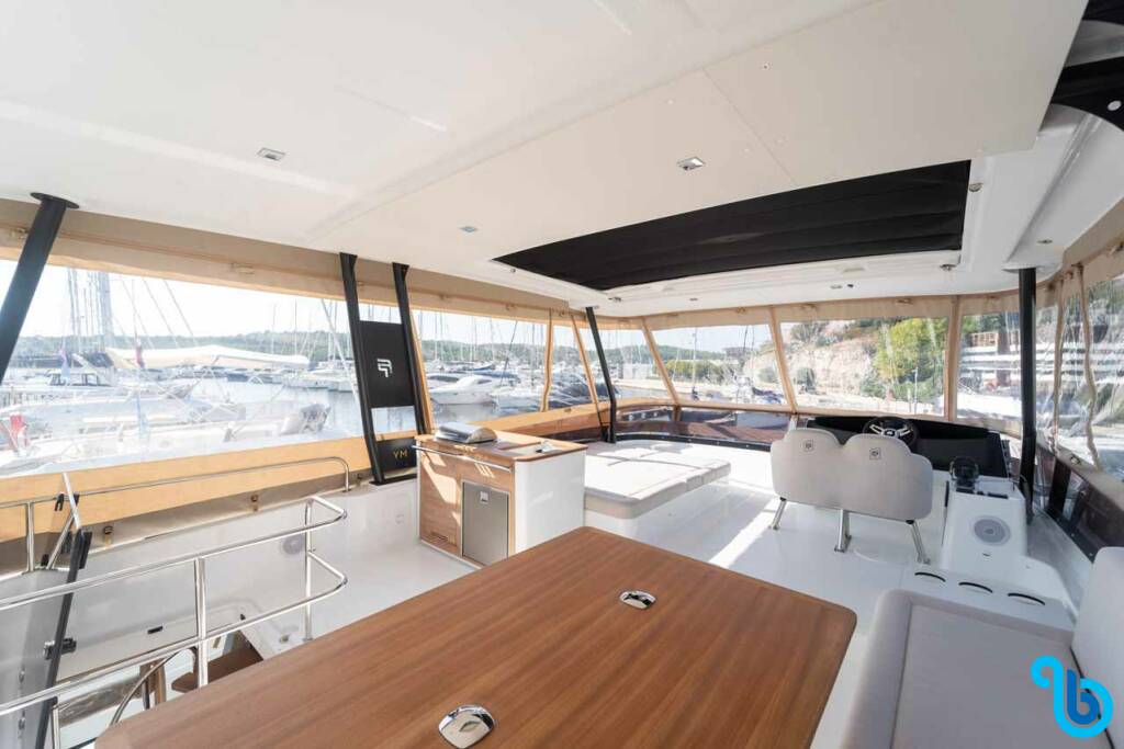 Fountaine Pajot MY6, FAMILY 2.0