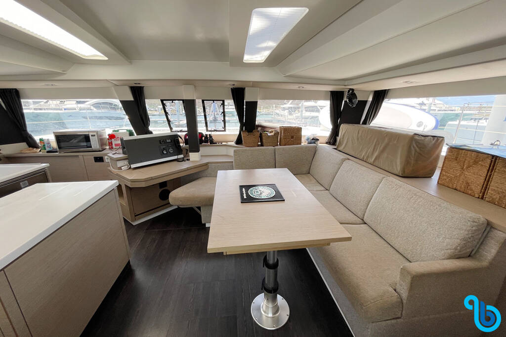 Fountaine Pajot Saba 50, GOOD VIBRATIONS