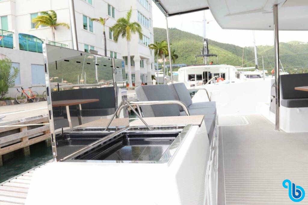 Fountaine Pajot Saba 50, Serenata