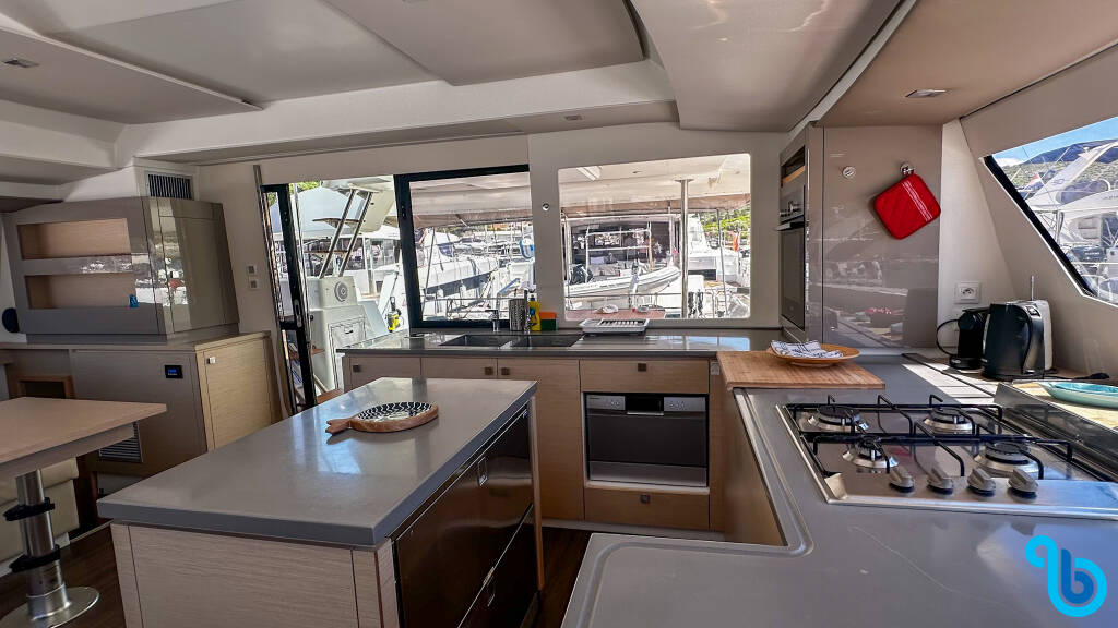 Fountaine Pajot Saba 50, Franco Nero