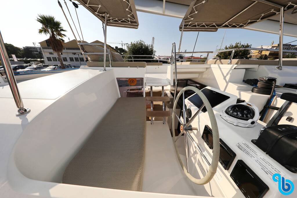 Fountaine Pajot Saba 50, POCO LOCO