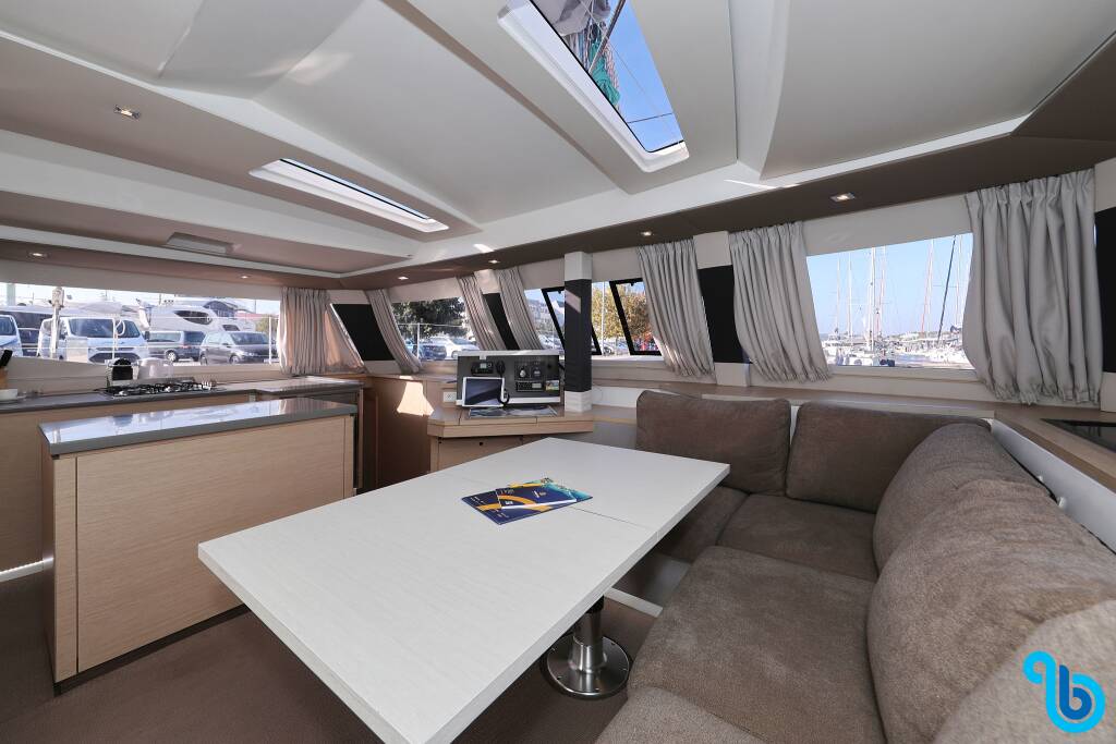 Fountaine Pajot Saba 50, POCO LOCO