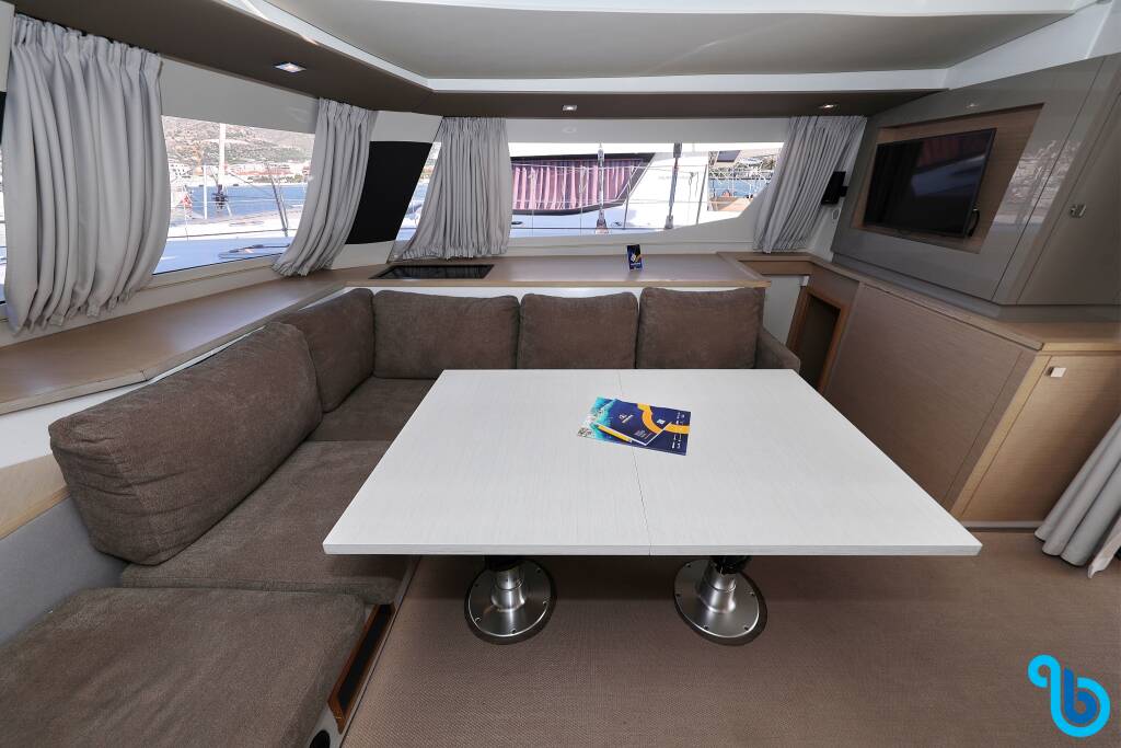 Fountaine Pajot Saba 50, POCO LOCO