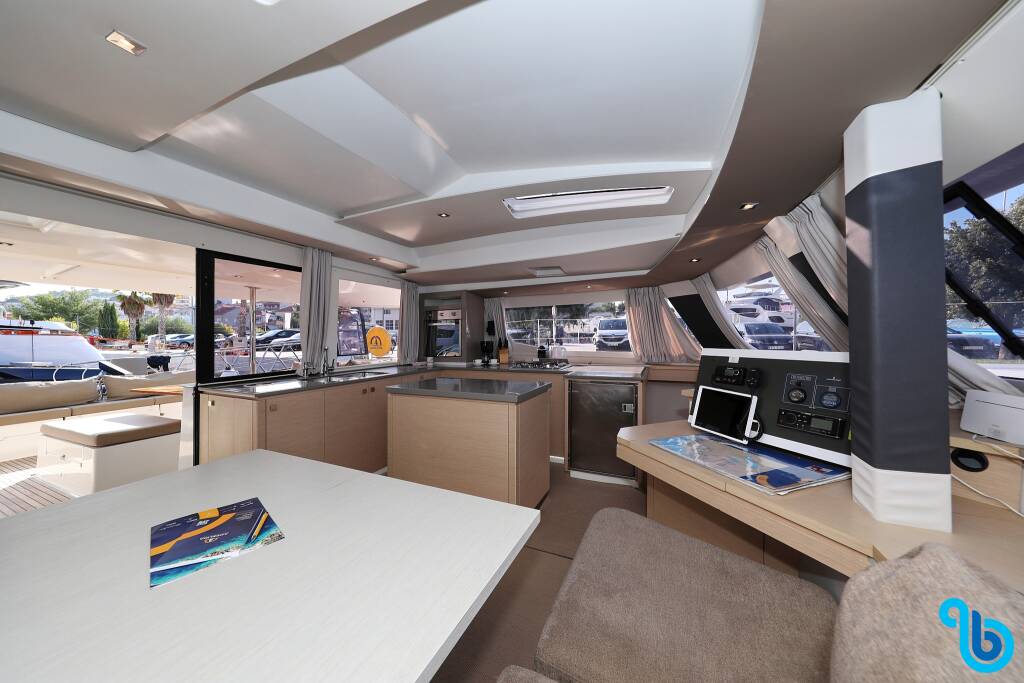 Fountaine Pajot Saba 50, POCO LOCO