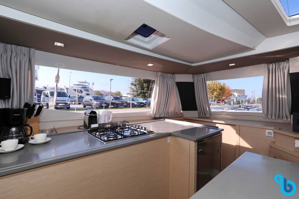 Fountaine Pajot Saba 50, POCO LOCO