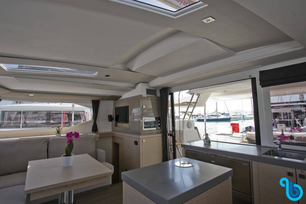 Fountaine Pajot Saona 47 (Quintet), FREJA