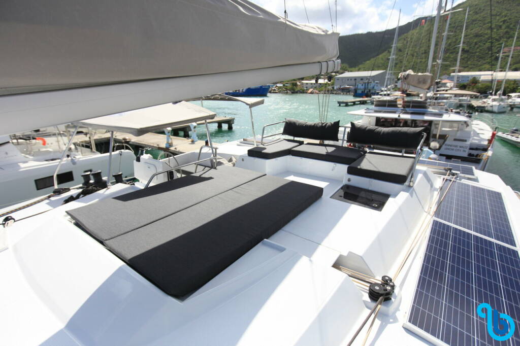 Fountaine Pajot Saona 47 (Quintet), Three Sheets