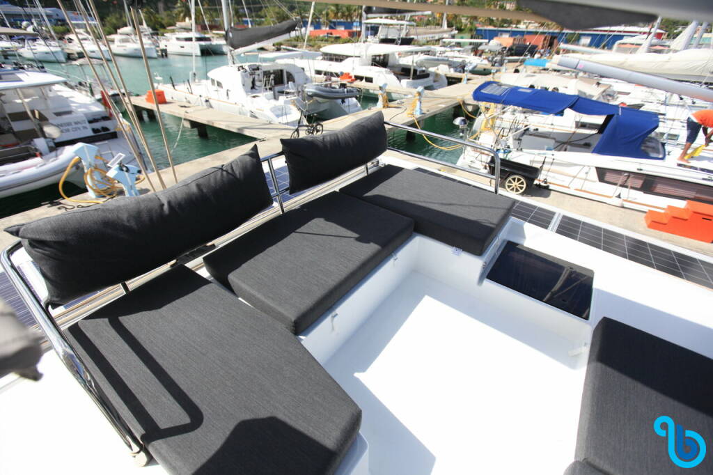 Fountaine Pajot Saona 47 (Quintet), Three Sheets