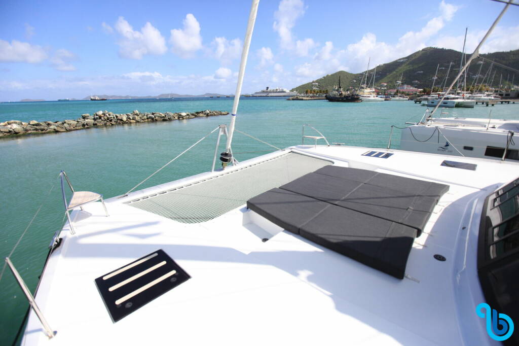 Fountaine Pajot Saona 47 (Quintet), Three Sheets