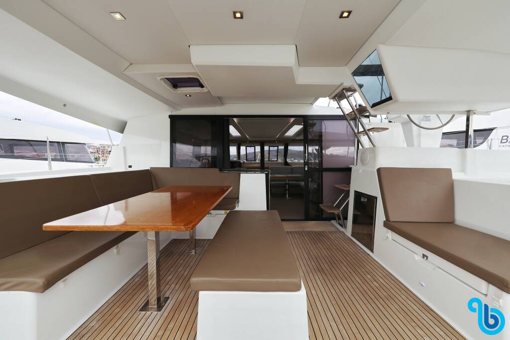 Fountaine Pajot Saona 47 (Quintet), MARTIN V