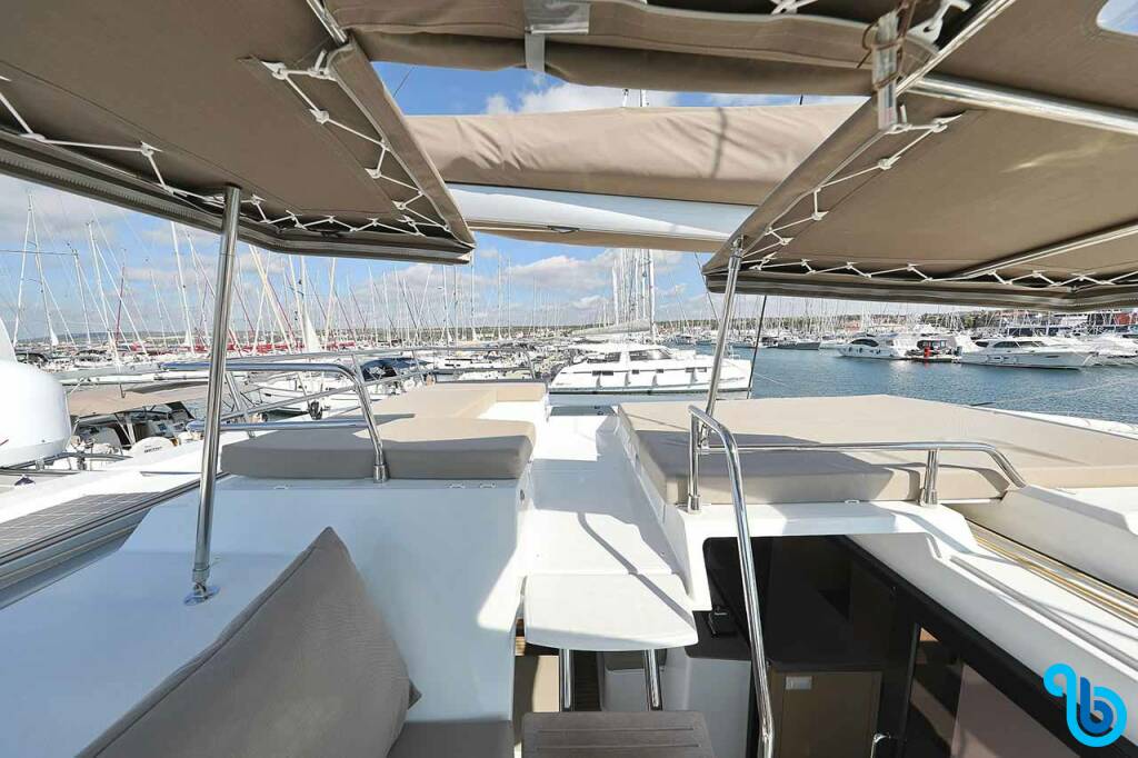 Fountaine Pajot Saona 47 (Quintet), FEE