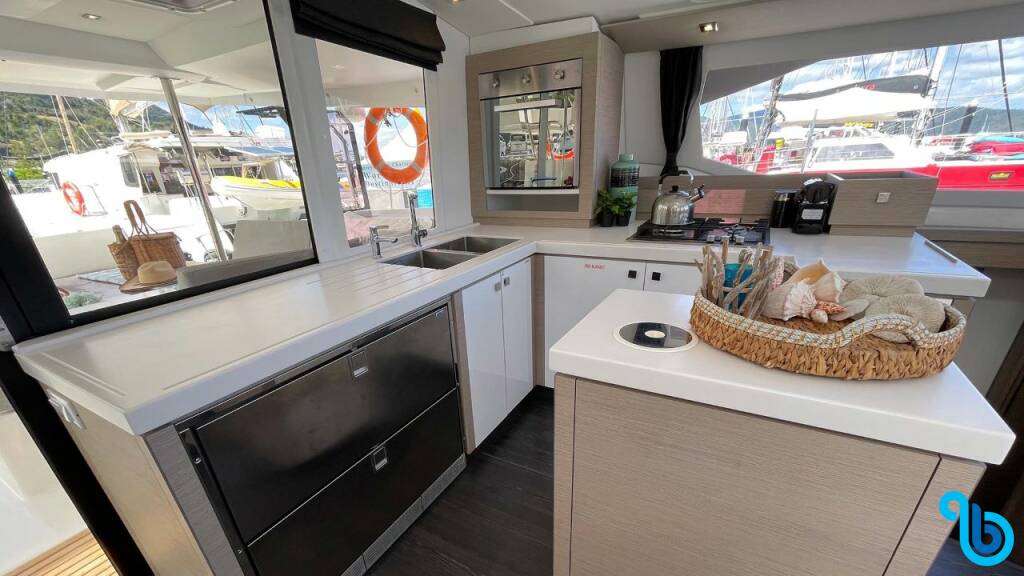 Fountaine Pajot Saona 47, PURRFECT_DB