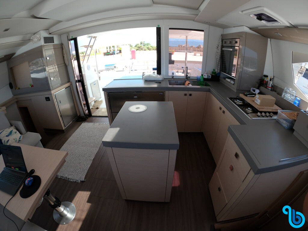 Fountaine Pajot Saona 47, SAONA