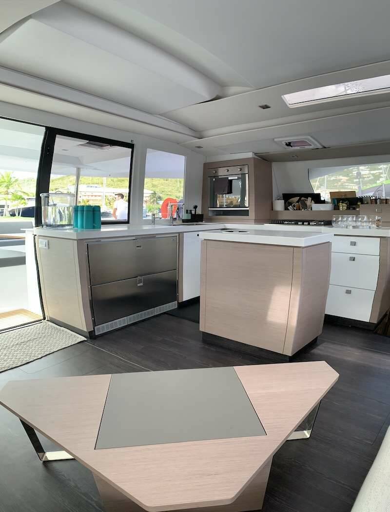 Fountaine Pajot Saona 47, Champs-Elysees