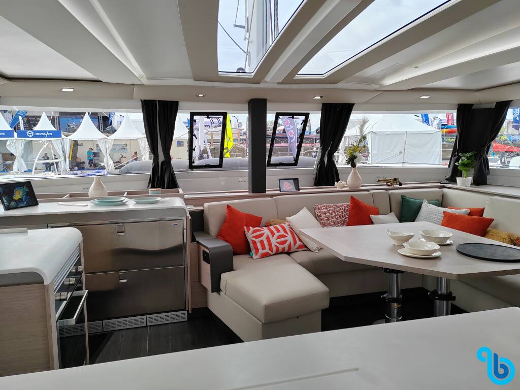 Fountaine Pajot Tanna 47, Sirius