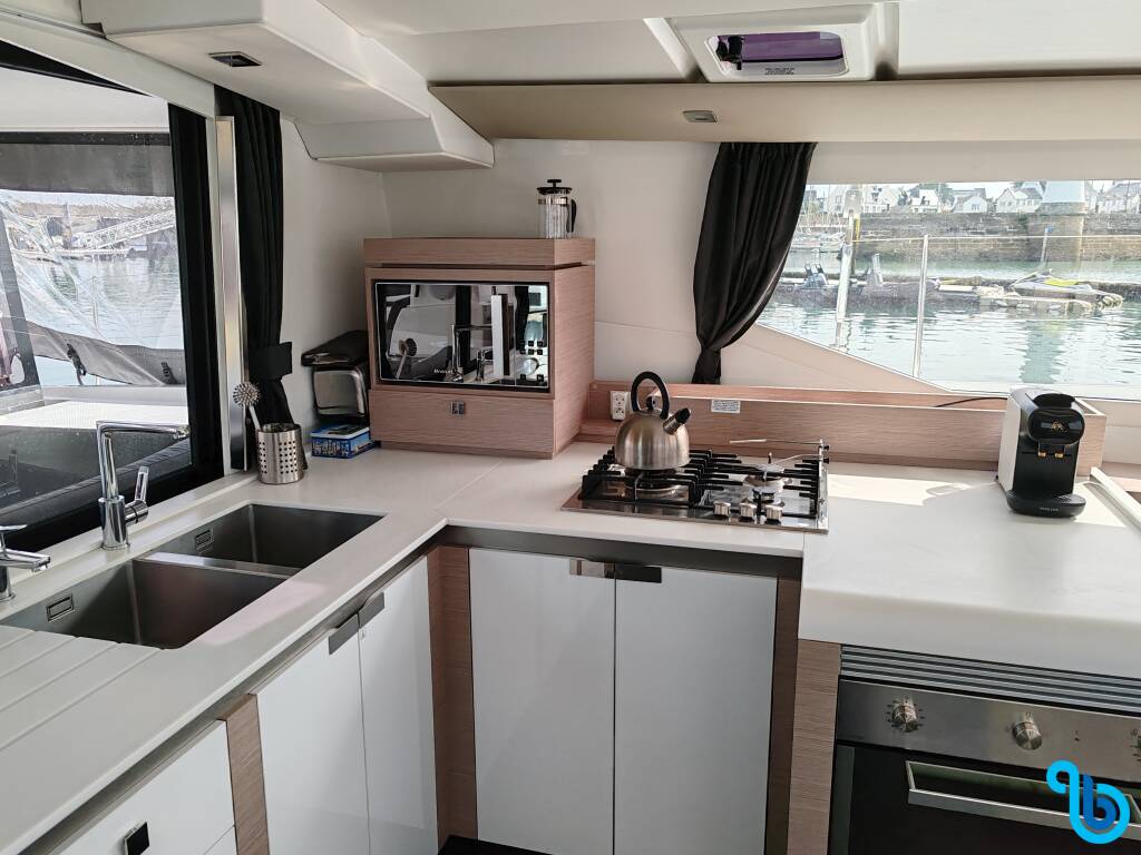 Fountaine Pajot Tanna 47, Sirius