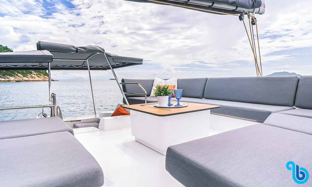 Fountaine Pajot Tanna 47, Sam