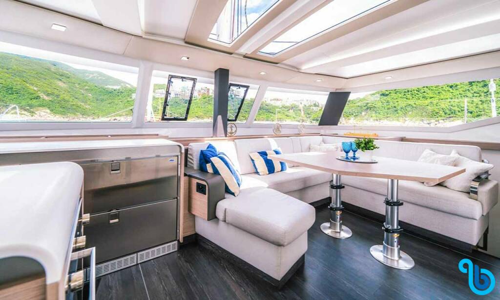 Fountaine Pajot Tanna 47, Sam